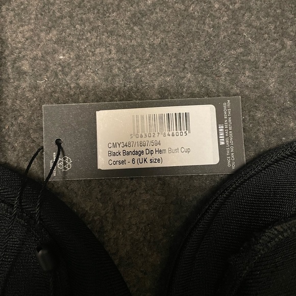 Prettylittlething Women's Black Bandage Dip Hem Bust Cup Corse - BLACK - Picture 4 of 4